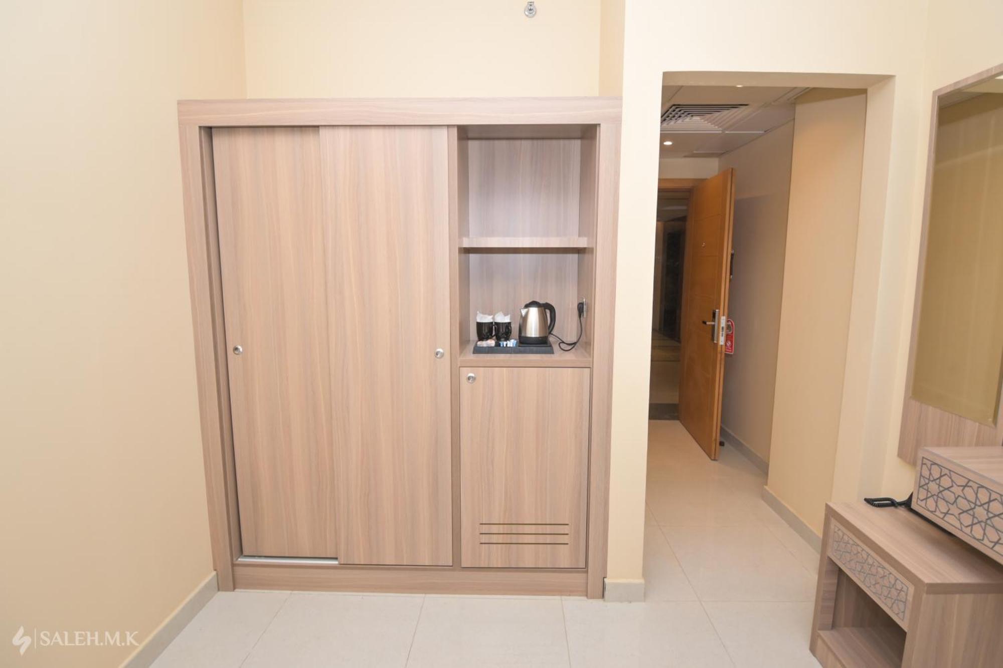 فندق Nawazi Towers 3*