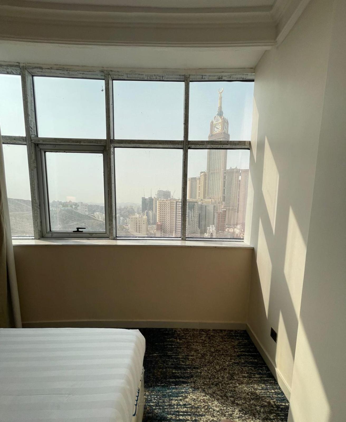 Nawazi Towers فندق 3*